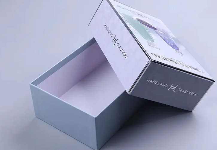 化妆品包装厂好干吗_化妆品包装盒厂是干什么的_化妆品包装车间视频