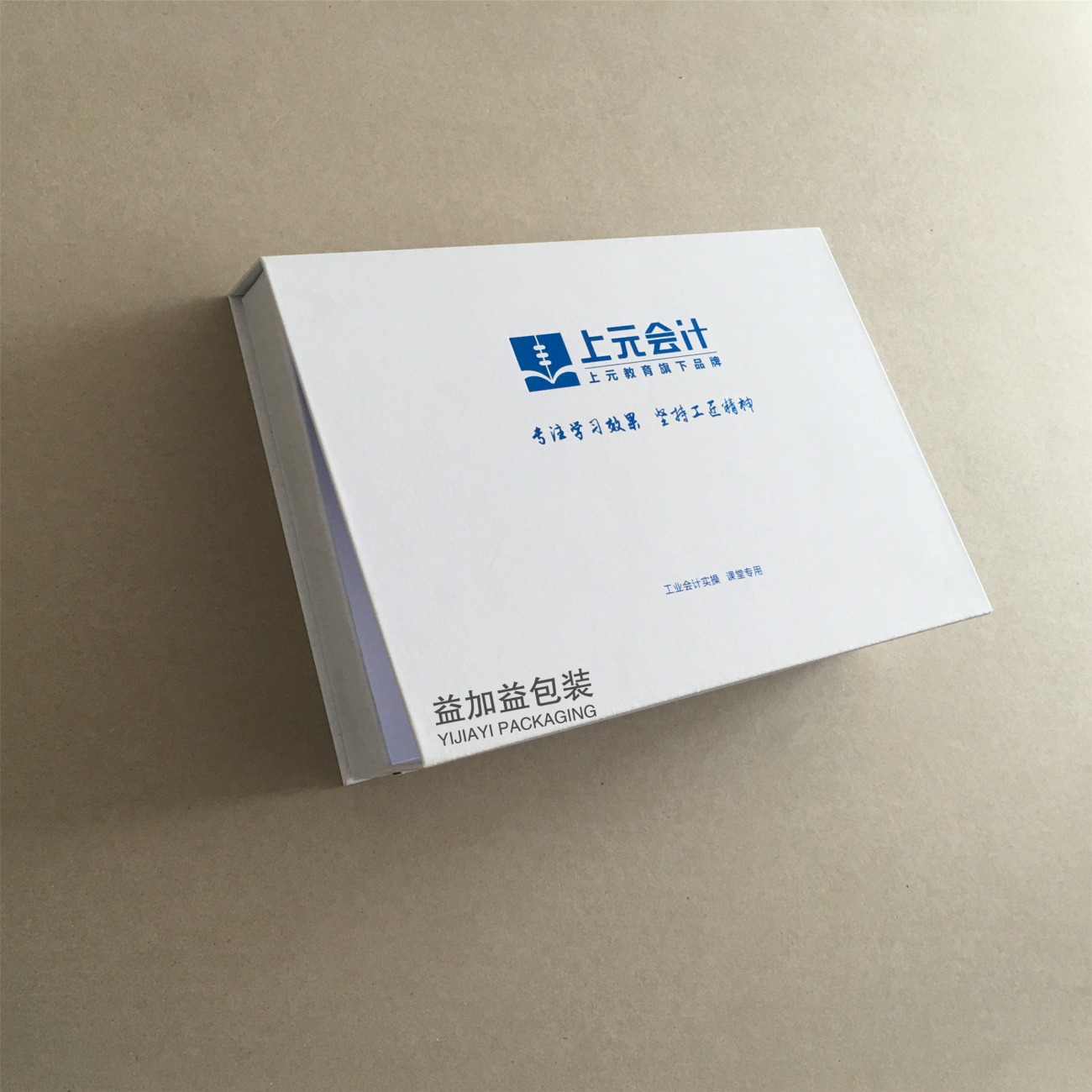 4096448780.jpg