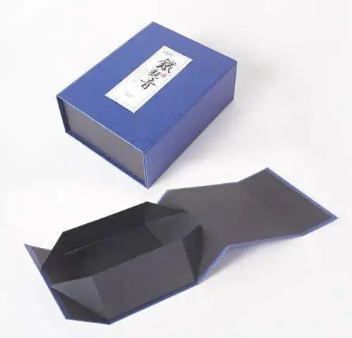 包装开窗是什么意思_化妆品开窗包装盒_包装盒开窗设计